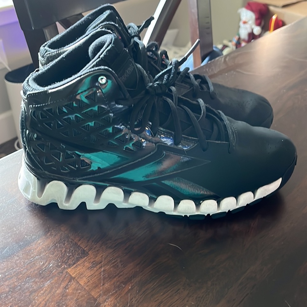 Reebok Zigtechs Basketball High Tops Mens size 6.5 Excellent Used Condition